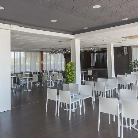Hotel Globales 4*