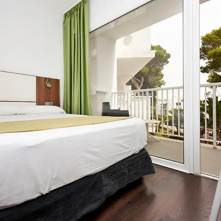 Globales 4* Cala Blanca (Menorca)