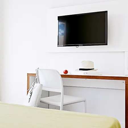 Globales Hotel Cala Blanca (Menorca)