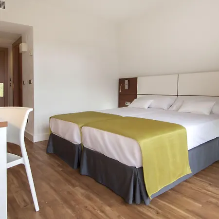 Hotel Globales 4*