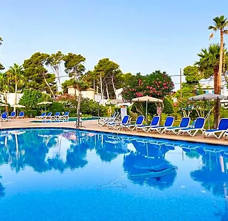 Hotel Globales 4*