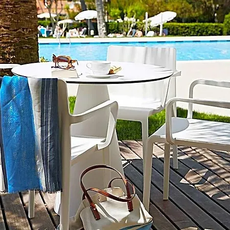 Globales Hotel 4*
