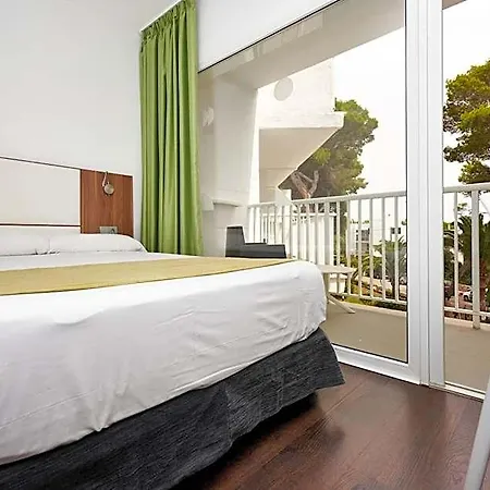 Hotel Globales Cala Blanca (Menorca)