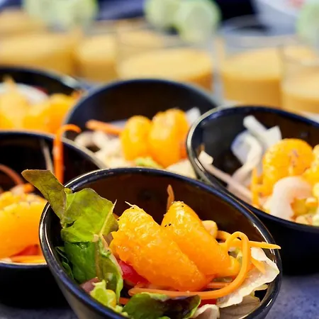 Отель Globales