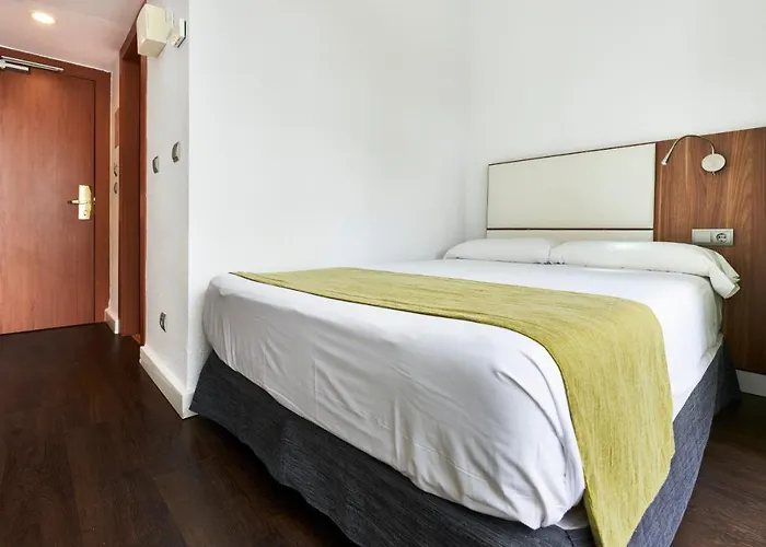 Globales Cala Blanca (Menorca)