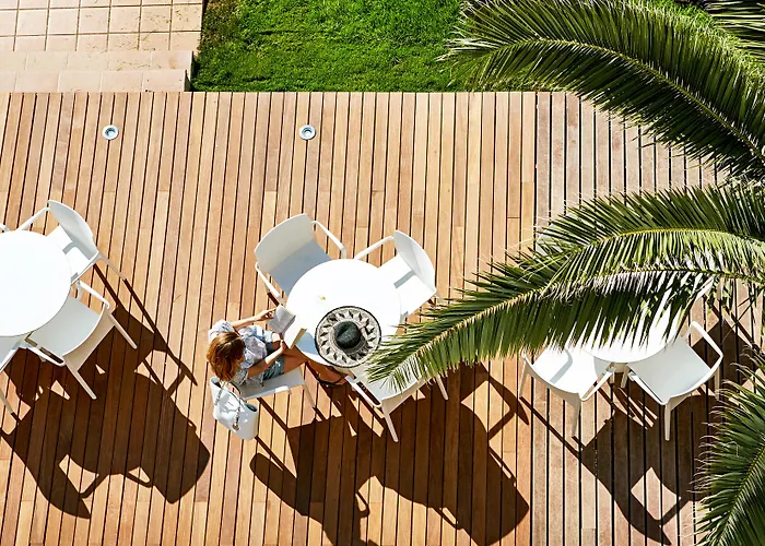 Globales Cala Blanca (Menorca)